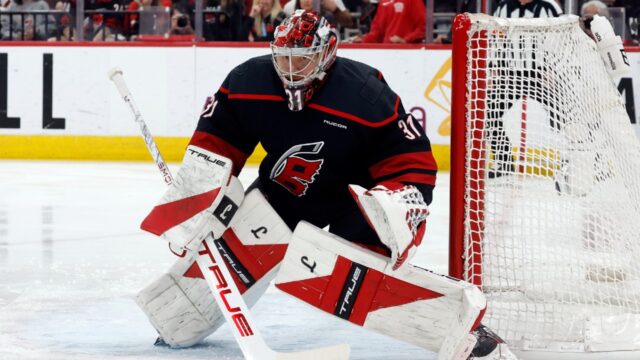 Carolina-Hurricanes-goaltender-Frederik-Andersen.jpg