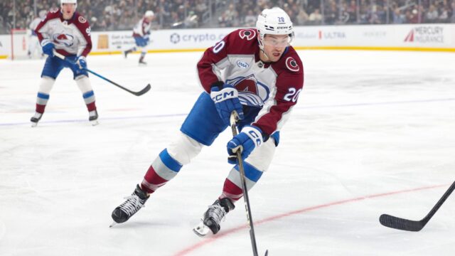 Colorado-Avalanche-center-Ross-Colton.jpg