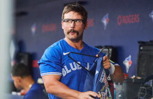 Davis Schneider, do Blue Jays, ainda busca danos enquanto as caminhadas se acumulam no triplo A