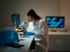 Claude Science, da Anthropic, aposta no fluxo de trabalho, e não em um novo modelo, para conquistar cientistas