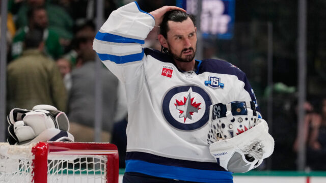 Hellebuyck.jpg