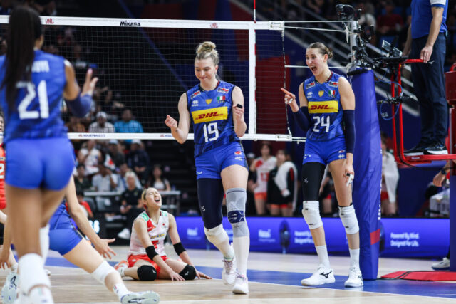 IMG_1658_VNL-womens-Italy-Japan_19-Sarah-Luisa-Fahr-24-Ekaterina-Antropova-1200x800.jpg