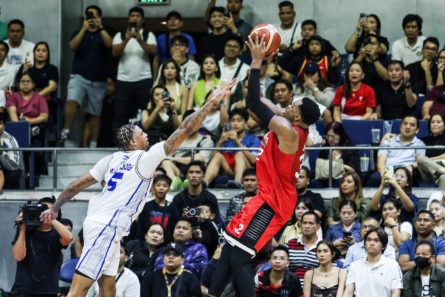 IMG_2475_PBA-50-Commissioners-Cup-Finals-Gienbra-TNT_Justin-Brownlee-scaled.jpg