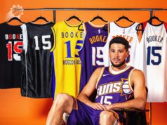 Devin Booker, do Suns, muda o número da camisa para o número 15 em homenagem a seu pai