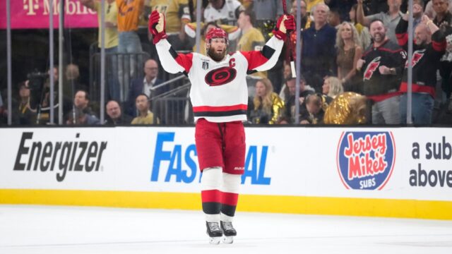 Jordan-Staal.jpg