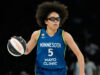 Miles estabelece marca de novato na WNBA com 24 pontos no primeiro tempo na vitória do Lynx sobre o Sparks