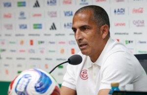 O técnico da Tunísia, Sabri Lamouchi, se prepara para ser demitido após derrota na Copa do Mundo
