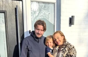 A homenagem sutil de Kelsey Parker ao falecido marido Tom ao anunciar a gravidez do ‘bebê arco-íris’
