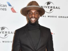 O compositor Talay Riley, 35, morreu após ser ‘esfaqueado no peito e no abdômen’