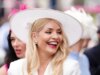 Holly Willoughby envia mensagem telefônica atrevida no Royal Ascot