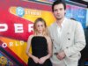 David Corenswet, do Superman, aparece para proteger Milly Alcock, da Supergirl, no tapete vermelho