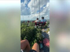 Os pilotos do Georgia Six Flags ficaram temporariamente pendurados no ar devido a ‘atraso técnico’