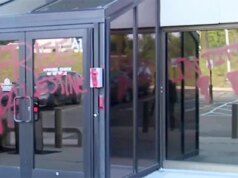 Quatro acusados em suposto caso de ameaça anti-Israel da Universidade de Michigan libertados sob fiança