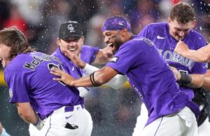 Jake McCarthy atinge o triplo de três corridas enquanto as Montanhas Rochosas se recuperam para vencer os Purple Sox