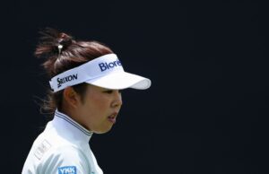 Yamashita vence o playoff do Meijer LPGA Basic depois que Woad acerta a bola de três pés no regulamento