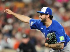 Blue Jays reintegra Max Scherzer, DFA Connor Seabold