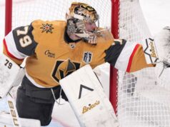 Golden Knights ficam com Hart com temporada on-line