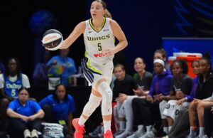 Paige Bueckers marca 31 pontos, o melhor da temporada, Wings vence Mercury