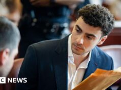 Advogados de Mangione planejam defesa psiquiátrica em julgamento estadual de homicídio