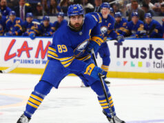 Sabres esperam que Alex Tuch saia como agente livre, diz GM