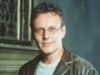 O ator britânico Anthony Head morre aos 72 anos, deixando um legado para Buffy, Ted Lasso e Merlin