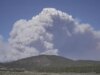 Utah declara emergência e limita fogos de artifício enquanto equipes combatem o maior incêndio florestal dos EUA