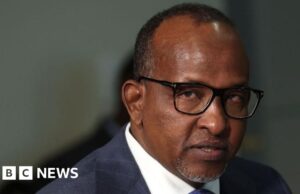 Ministro queniano é condenado por desrespeito ao tribunal por causa de centro de Ebola apoiado pelos EUA