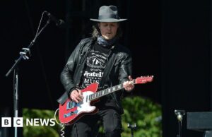 Os fãs do TRNSMT se livram da derrota da Escócia no ensolarado Fratellis sing-a-long