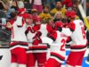 A lenda dos furacões que virou técnico Rod Brind’Amour faz história quando o time vence a Stanley Cup sobre os Golden Knights