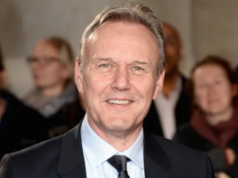 Sarah Michelle Gellar lidera homenagens ao co-estrela de Buffy, Anthony Head, após a morte do ator aos 72 anos