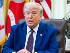 Por que Trump muda de tom depois que assessores o convencem a seguir um roteiro enquanto os republicanos desertam