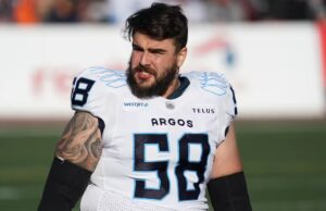 O jogador ofensivo da linha quebequense Anthony Vandal se divertiu com os Alouettes