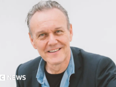 Homenagens à estrela de Buffy e Ted Lasso, Anthony Head, após morte aos 72 anos
