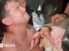 Bebê recém-nascido é resgatado dos escombros do terremoto na Venezuela