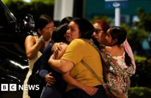 Suspeito de líder de gangue morto a tiros em emboscada com buquê de flores no aeroporto