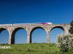 Governo irlandês contribuirá com £ 197 milhões para serviços ferroviários transfronteiriços