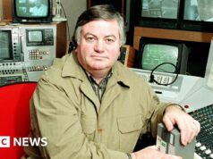O premiado jornalista investigativo Roger Cook dinner morre aos 83 anos