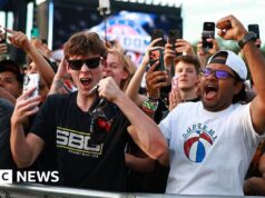 Trump organiza luta na jaula do UFC no gramado da Casa Branca