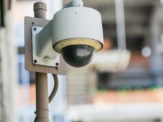 Homem da Flórida atribui prisão injusta a "sujeito a erros" Reconhecimento facial de IA