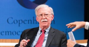 John Bolton planeja se declarar culpado em caso de documentos confidenciais, dizem fontes