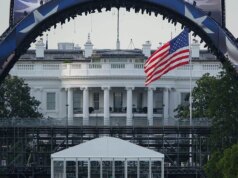 Processo tenta impedir luta do UFC na Casa Branca no aniversário de Trump