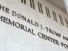 O nome de Trump deve sair do Kennedy Heart até 12 de junho