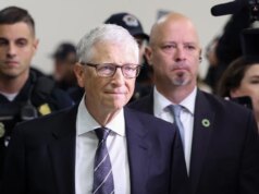 Invoice Gates disse que Epstein tentou usar o conhecimento de seus negócios "para me pressionar"