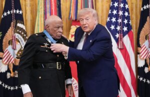 Trump concede Medalha de Honra a três veteranos das guerras do Vietnã e do Afeganistão