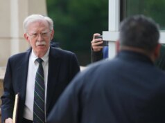 John Bolton se declara culpado de reter informações confidenciais