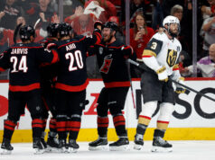 Tortorella projeta confiança enquanto Golden Knights enfrenta eliminação: ‘Estaremos de volta aqui’