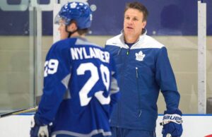 ‘O jogo tem que ser divertido’: Maple Leafs contrata Jim Hiller para os jogadores