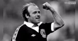 O jogador mais velho da Copa do Mundo, Gordon, temia que a sorte tivesse passado por ele