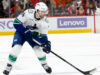 Relatório: Senadores demonstraram interesse em Jake DeBrusk de Canucks
