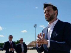JD Vance chega à Suíça para se juntar a Kushner e Witkoff na nova rodada de negociações com o Irã